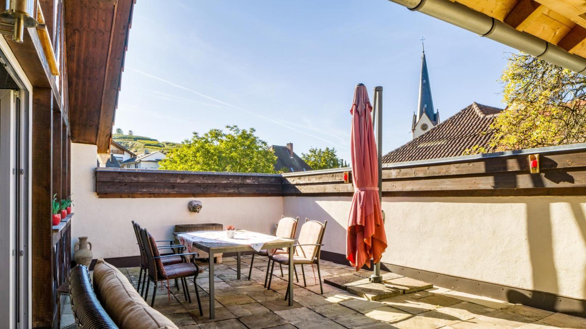 Ferienwohnungen Altes Rathaus Vogtsburg Exterior foto